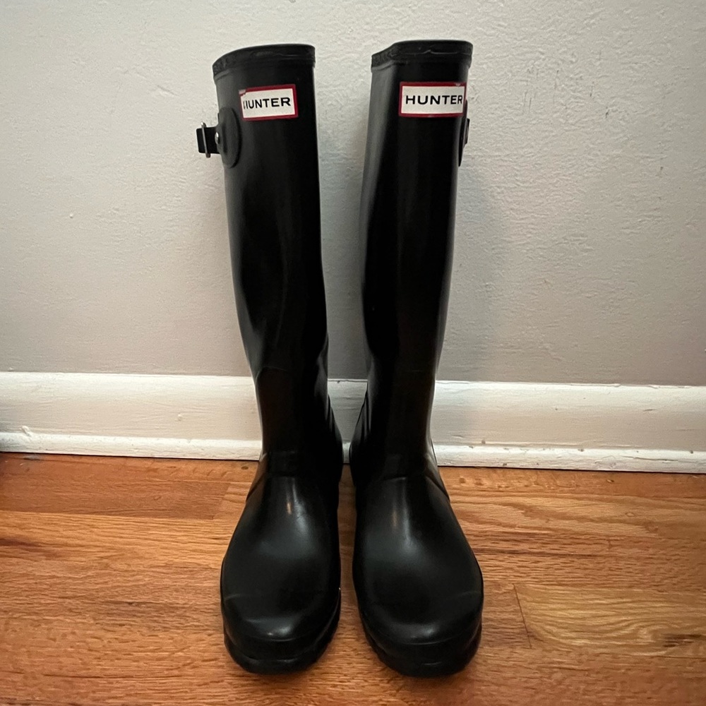 Hunter tall black rain boots